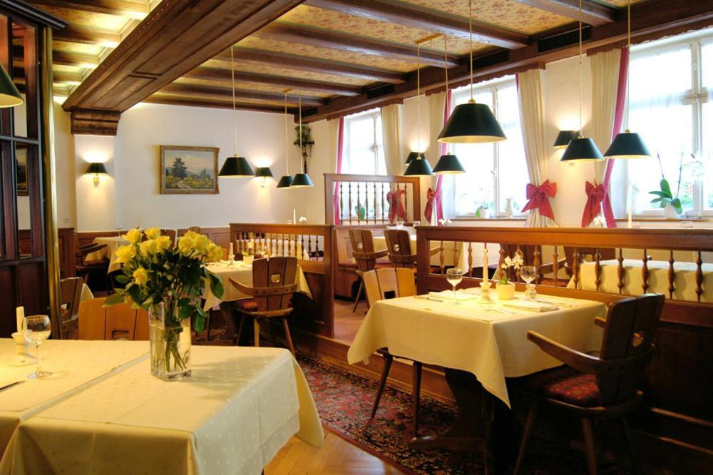 Zum Kranz Garni Hotel Bad Rippoldsau Exterior photo